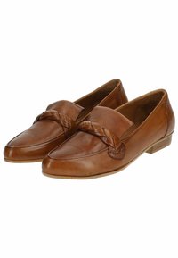 Bruine leren loafers met een gevlochten accent, ronde neus, lage hak en een gladde textuur. Beschikt over een klassiek ontwerp dat geschikt is voor casual wear.