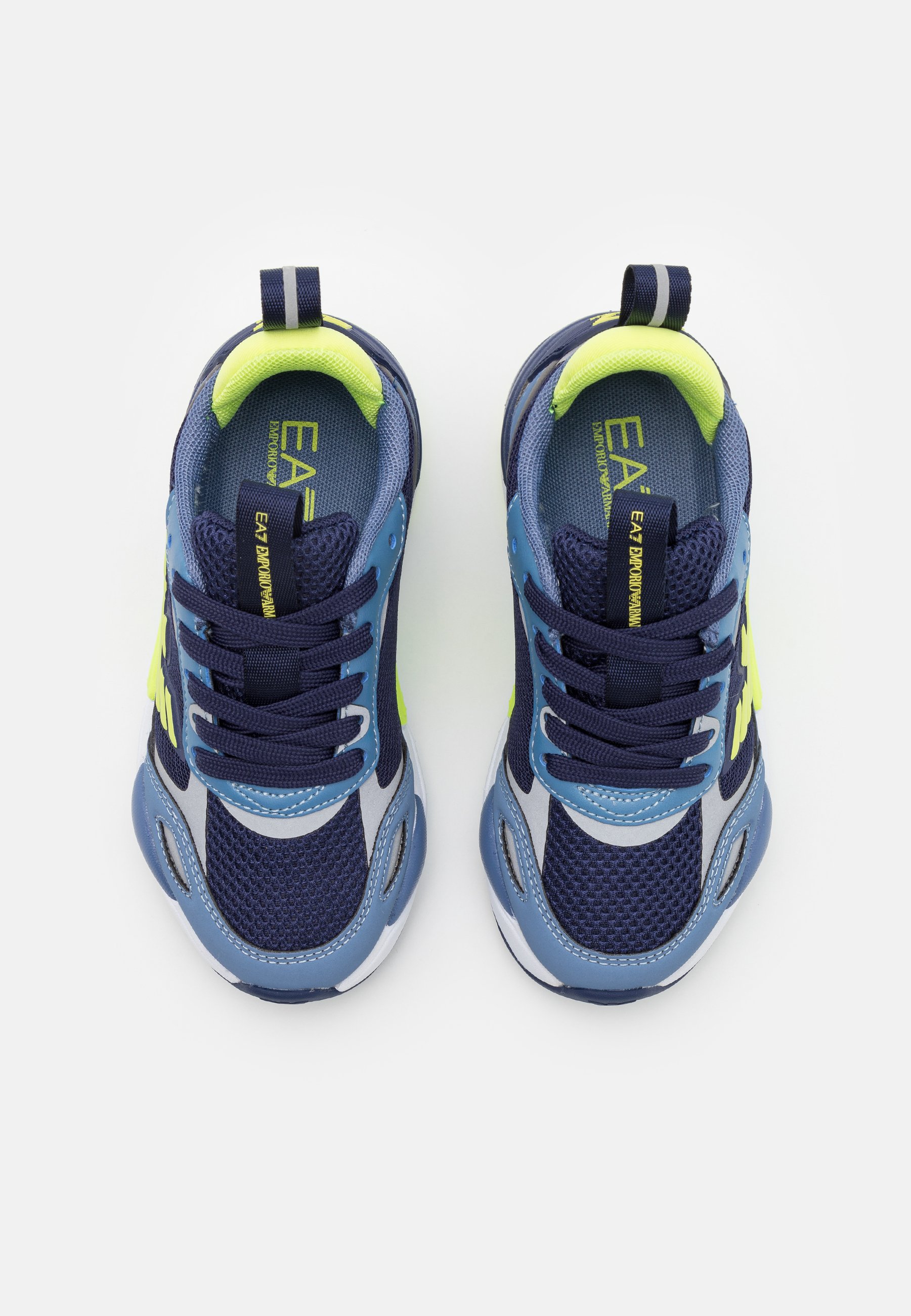ea7 trainers blue