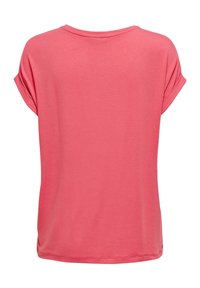 Camiseta coral de gran tamaño, de manga corta, con tejido suave, escote tipo barco, textura lisa, con dobladillo redondeado a la altura de la cintura, diseño minimalista.