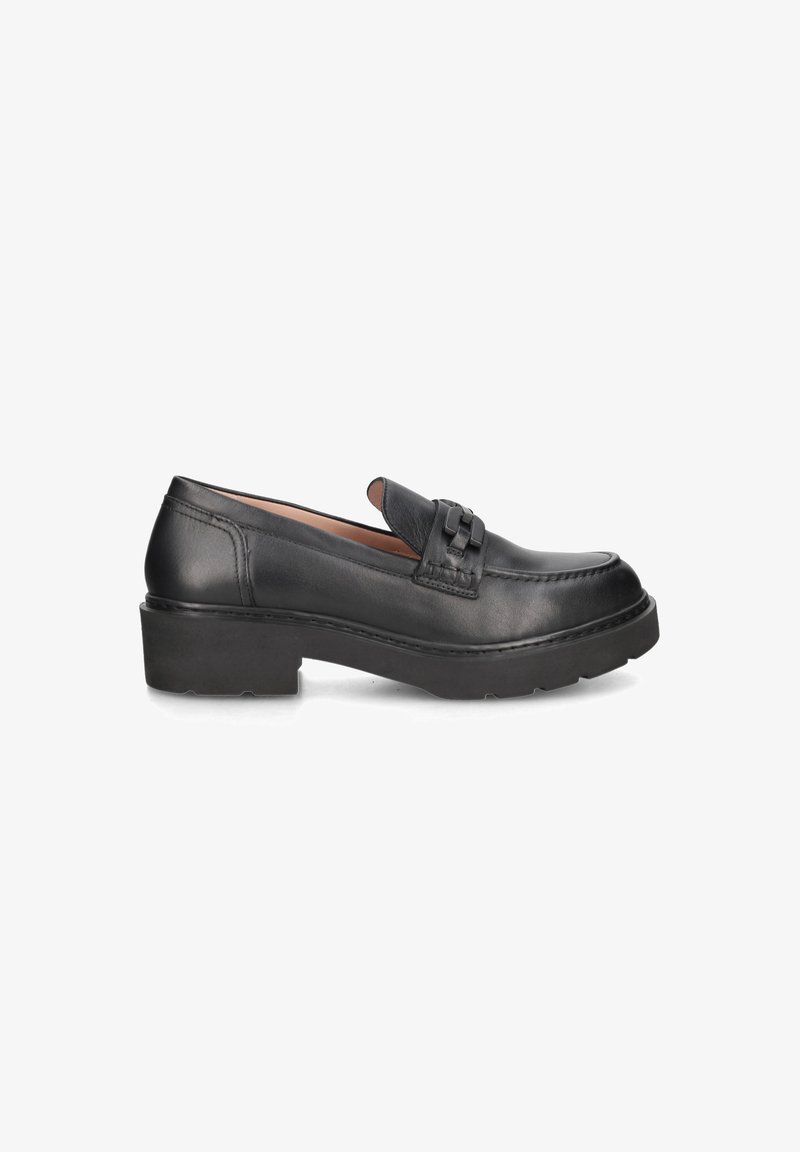 Mocassino in pelle nera con tomaia texturizzata, suola piatta in gomma e dettagli decorativi sul davanti. Design robusto con punta arrotondata.