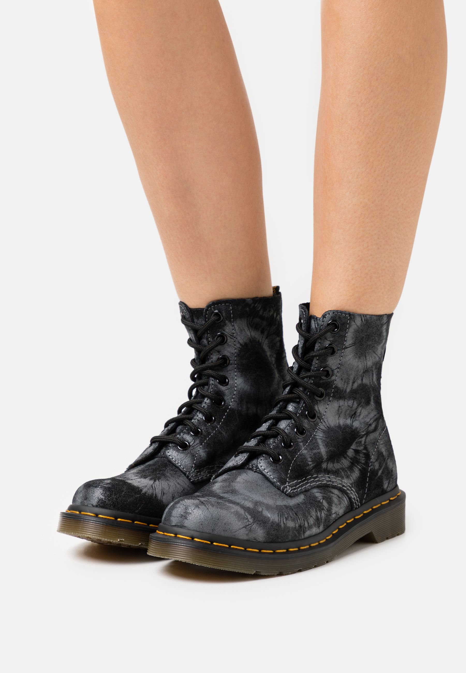 dr martens pascal grey