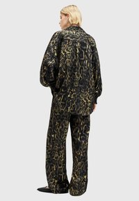 AllSaints CHARLI TROUSER brązowy