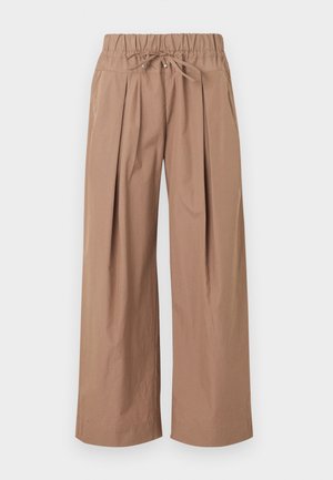 Lysebrune vide bukser med elastisk midje og knytt snor, med folder foran og sidelommer.