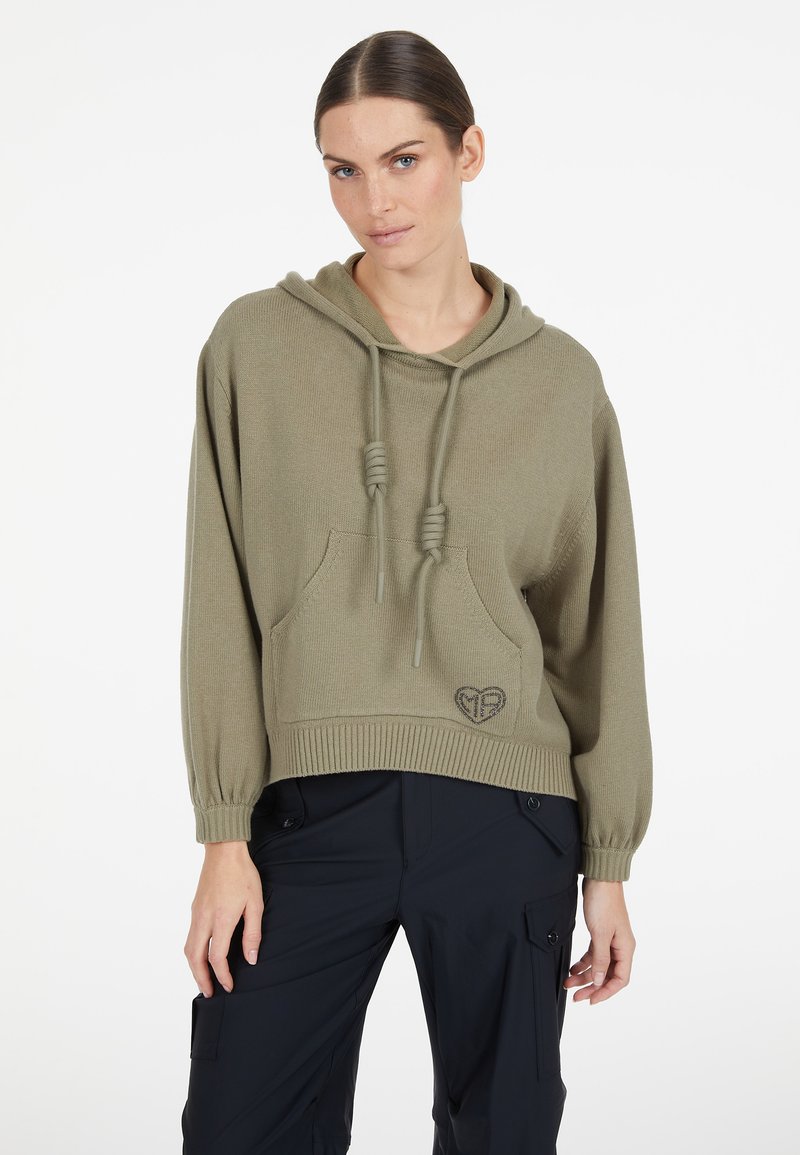Olivgrüner, kurz geschnittener Hoodie aus weichem Material, mit einer Kängurutasche, gerippten Bündchen und dekorativen Kordeln. Herz-Logo am Saum.