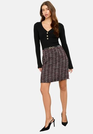 PETITE FIT - MINI BOUCLE CHECK V-NECK - Džemperkleita - black burgundy