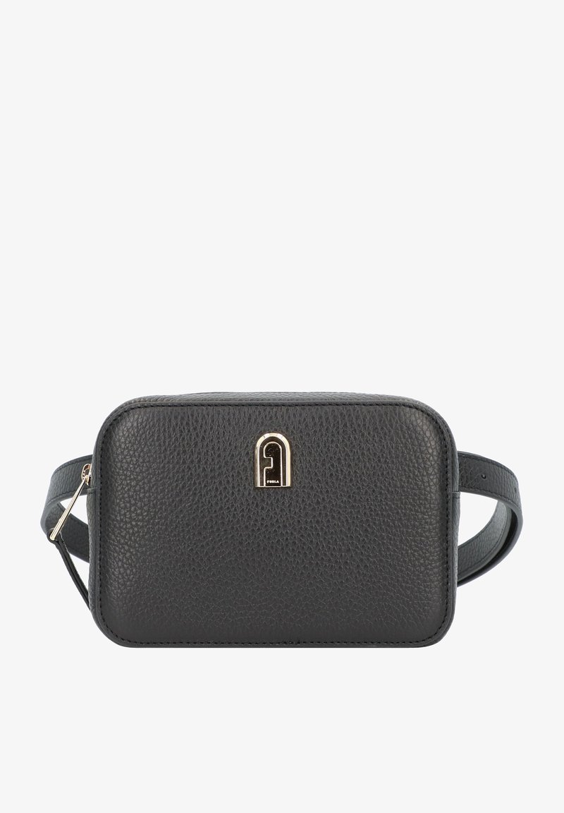 Sac ceinture rectangulaire en cuir noir texturé avec plaque logo dorée et sangle réglable avec boucle et fermeture éclair.