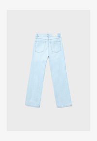 Nevybrané, raw denim