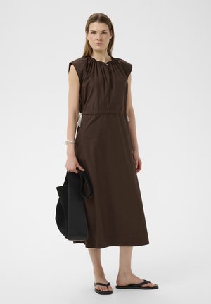 InWear, ELLINIW DRESS - Denné šaty - coffee bean