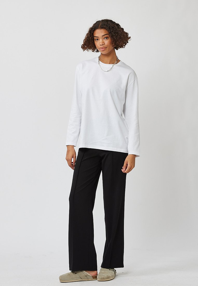 Minimum Longsleeve wit