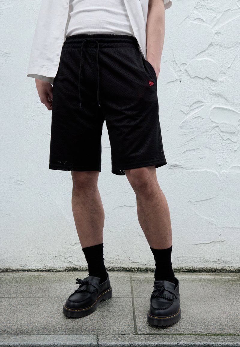 New Era Kratke hlače - black