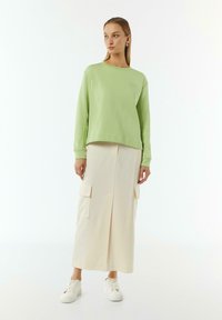 comma casual identity Sweater - kiwigrün
