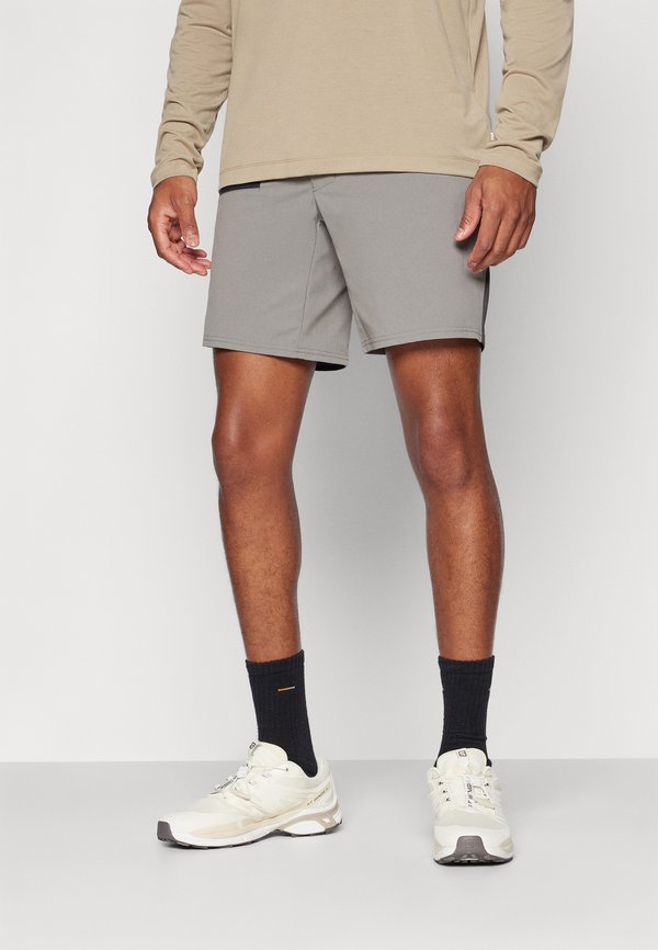 VIKA TUR  - Outdoor shorts - concrete