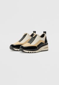 Marco Tozzi Baskets basses - cream/black