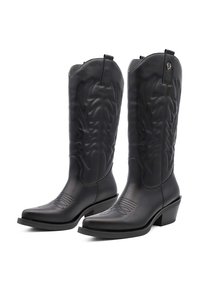 Un paio di stivali da cowboy in pelle nera con motivi decorativi cuciti e tacchi inclinati, posizionati affiancati su uno sfondo bianco.