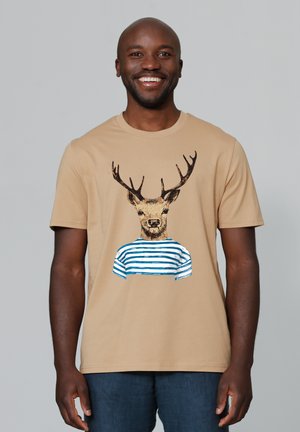 watapparel HIRSCH - T-shirt imprimé - latte