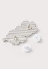 Thumbnail Image 4