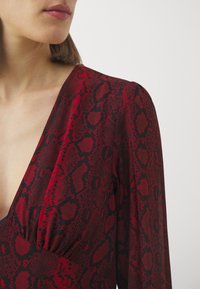 MICHAEL Michael Kors ADDER  - Jurk - crimson