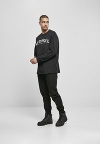 Southpole TWILL  - Housut - black