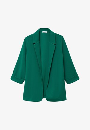 Groene blazer met open voorkant, brede revers en driekwart mouwen opgerold, plat gelegd tegen een witte achtergrond.