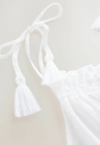 REGULAR FIT - TASSEL CAMI - Top - white