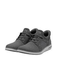 Baskets grises avec tige en mesh et accents en daim. Présentent des lacets ronds et une semelle rembourrée. Conception légère adaptée à un usage décontracté.