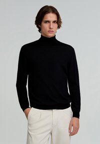 Scalpers CLASSIC ROLL NECK - Strickpullover - black