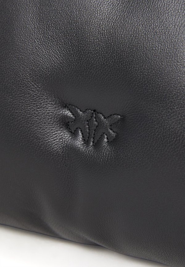 LOVE CLICK PUFF CLASSIC BUCKLE - Cross body bag4