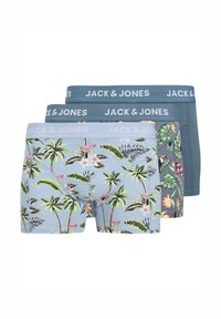 Drei Paar Herren-Boxershorts mit einem hellblauen Muster von Palmen und Flamingos, einer grauen einfarbigen Variante und einem dunkelgrünen Blumenmuster.