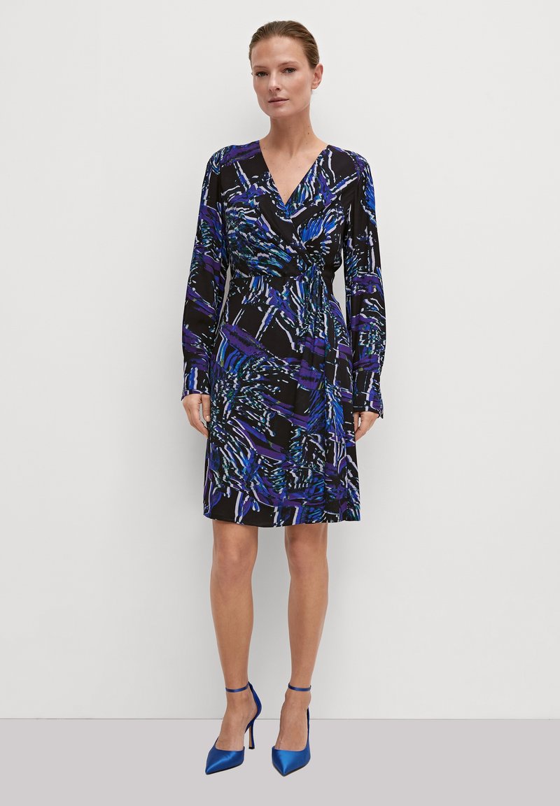 comma MIT ALLOVER-MUSTER - Freizeitkleid - schwarz