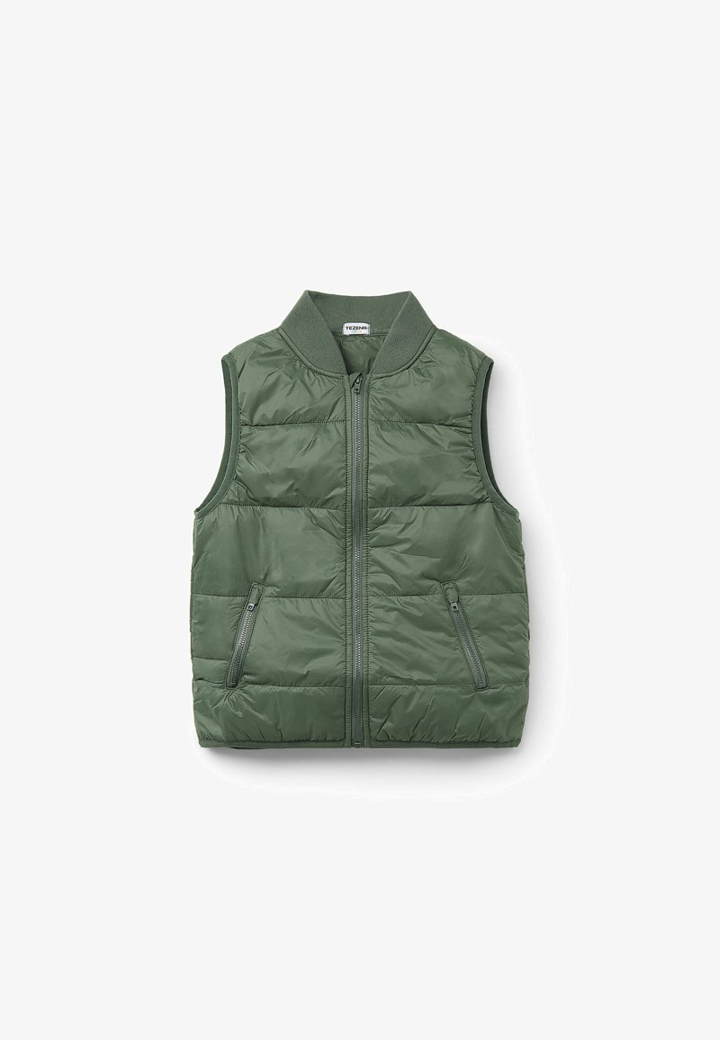 Zelená prošívaná vesta s předním zipem, stojáčkovým límcem a dvěma bočními zipovými kapsami. Disponuje prošívanou strukturou a bezrukávovým designem.