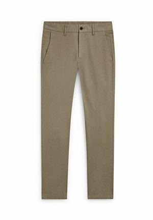 Chinos kaki en tissu lisse et léger. Présente une coupe classique avec des poches latérales et une fermeture par bouton supérieur. Design uni, sans motifs.