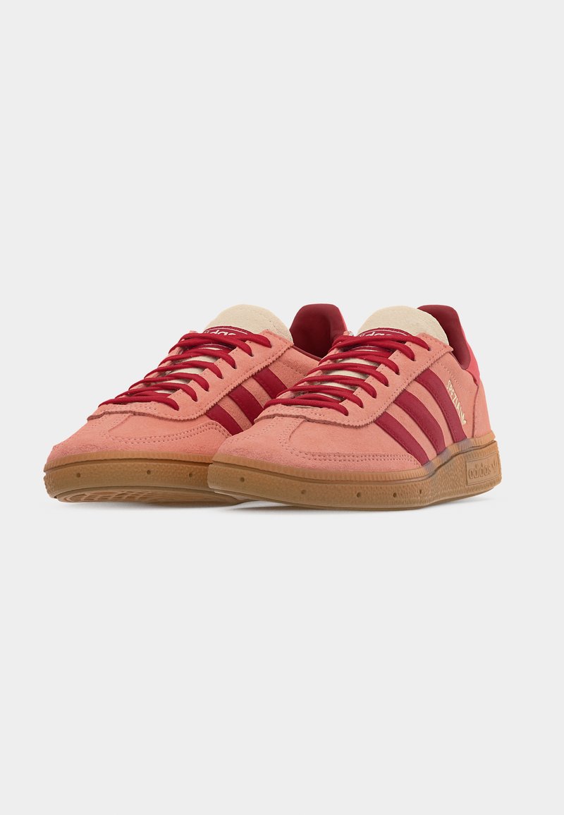 adidas gazelle silver green womens adidas Superstar 80 ADV Crystal White/Shadow Red