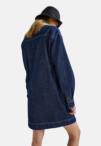 Monoprix COURTE - Robe en jean - denim