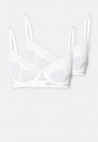 Bralette de renda em branco com alças ajustáveis, fecho frontal e padrão floral subtil nos copos. Pacote de dois unidades disponível.