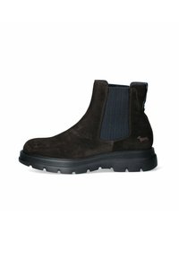 Stivaletti Chelsea in suede marrone con pannello elastico rigato, punta tonda e suola in gomma nera texturizzata. Linguetta sul retro per una facile calzata.