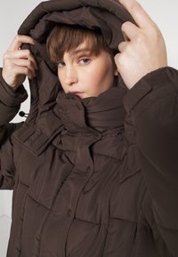 Sixth June Winterjas - brown
