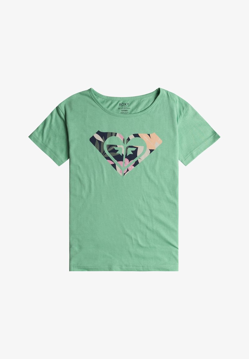 T-shirt vert à manches courtes avec col rond et un motif graphique en forme de cœur centré avec un motif floral multicolore.