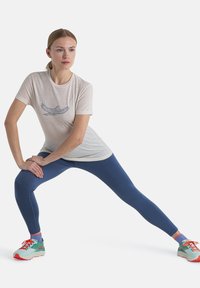 icebreaker MERINO 150 LIGHT WEIGHT TECH LITE III  GRAPHIC - T-shirts print - NATURAL
