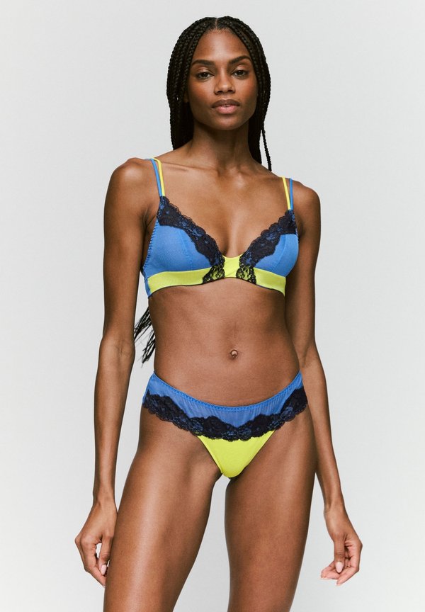 BREMER PLUNGE - Triangel BH