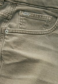 Next REGULAR FIT OVERDYED - Jean droit - mushroom