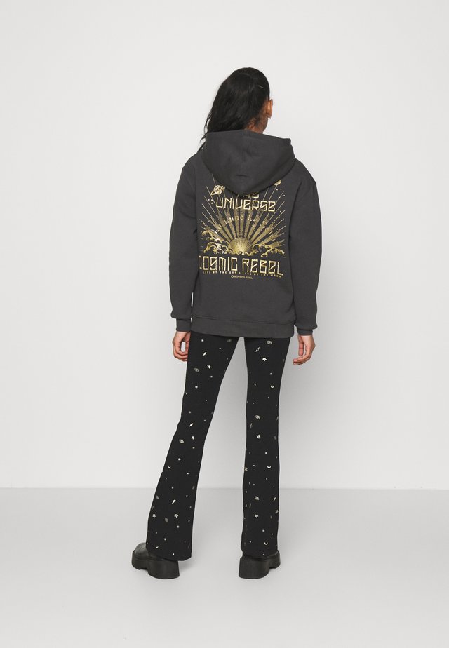 COSMIC REBEL HOODIE PIRATE - Hoodie - black