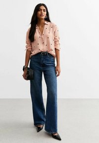 New Look HEART PRINT V-NECK - Camicia - pink pattern