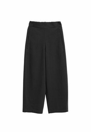 Sorte bukser med vide ben og glat tekstur, udstyret med elastisk talje og to sidelommer, der giver en afslappet pasform.