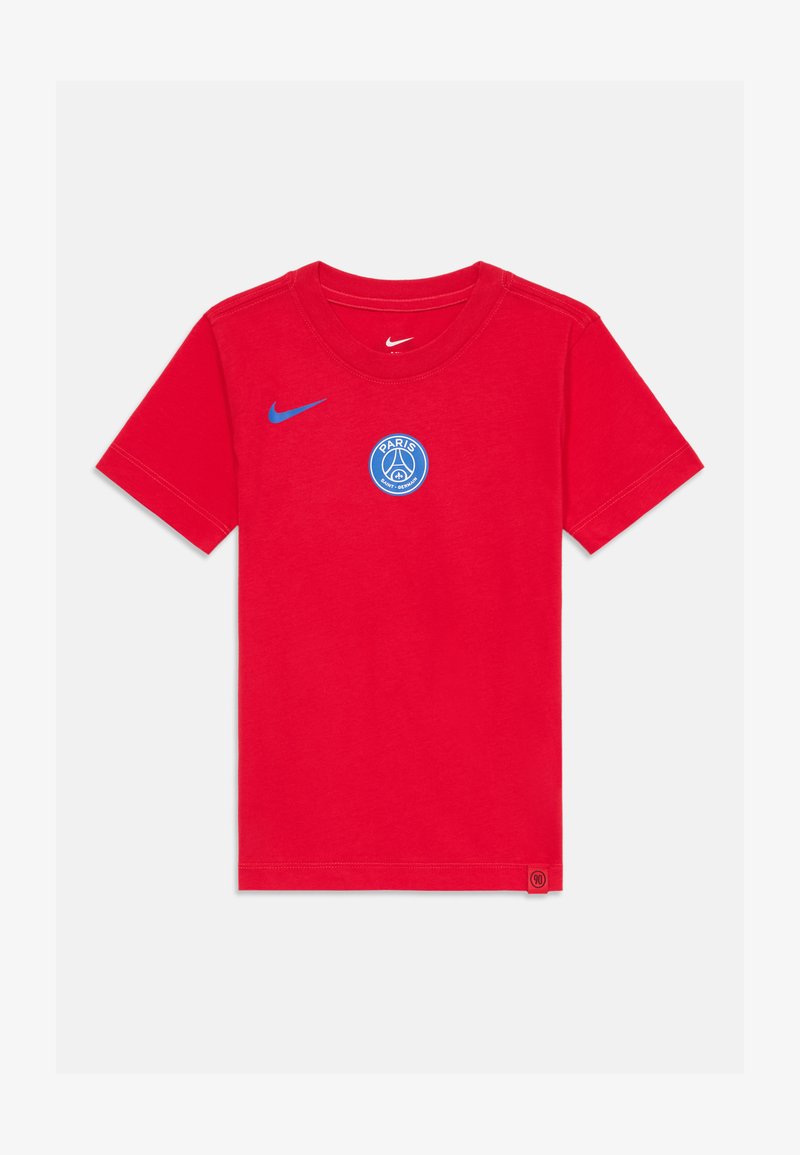 Rød bomulls T-skjorte med rund hals, med en blå Nike-logo på venstre bryst og et sirkulært blått Paris Saint-Germain-emblem.