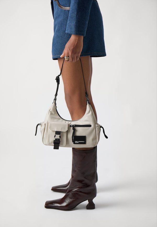 UTILITY SHOULDER BAG - Handbag