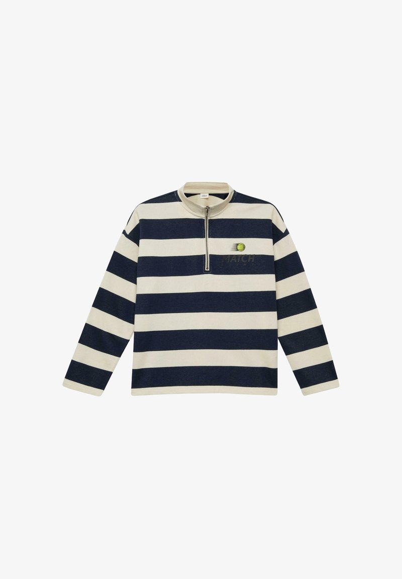 Pull à manches longues avec rayures horizontales bleu marine et blanches, fermeture éclair quart à l'encolure, et petit graphique de balle de tennis avec le texte "MATCH" sur la poitrine.