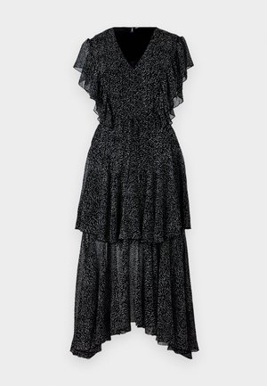 Vestido preto com mangas em camadas e decote em V. Apresenta um padrão de bolinhas, barra assimétrica e cintura ajustada. Tecido leve.