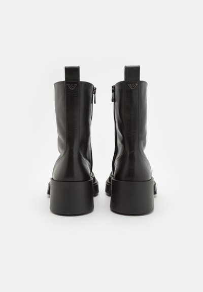 Emporio Armani ZOE LACE UP BOOTIE - Gležnjarji s platformo - nero