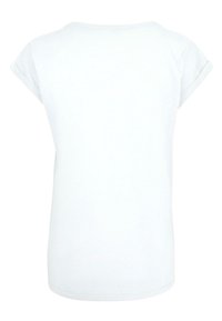 Hvid T-shirt lavet af blødt bomuld, med rund halsudskæring og korte ærmer. Bagsiden er enkel med en lige kant.