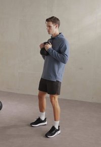 ICANIWILL STRIDE SHORTS - Pantalón corto de deporte - charcoal